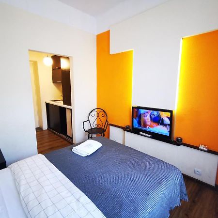 Orange Studio With Balcony Διαμέρισμα Κλαϊπέντα Εξωτερικό φωτογραφία